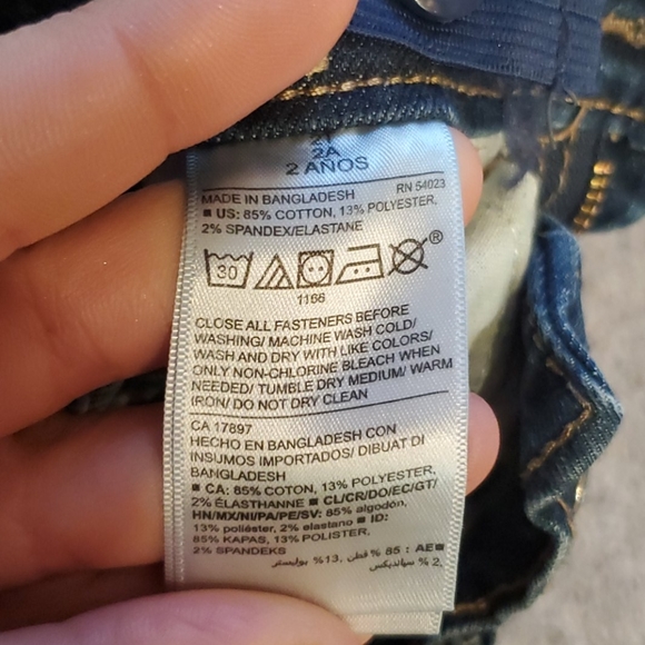 Boys 2T jeans--4 pairs - Picture 12 of 16